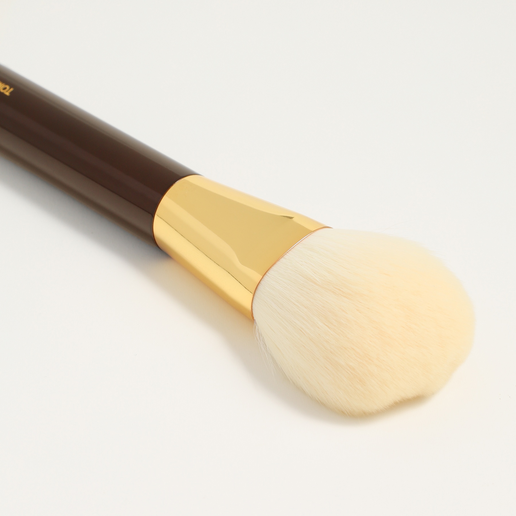 Кисть для бронзатора Bronzer Brush 05 купить в VISAGEHALL