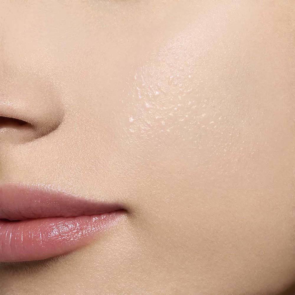 Спрей для лица интенсивно увлажняющий Hydra-Essentiel купить в VISAGEHALL