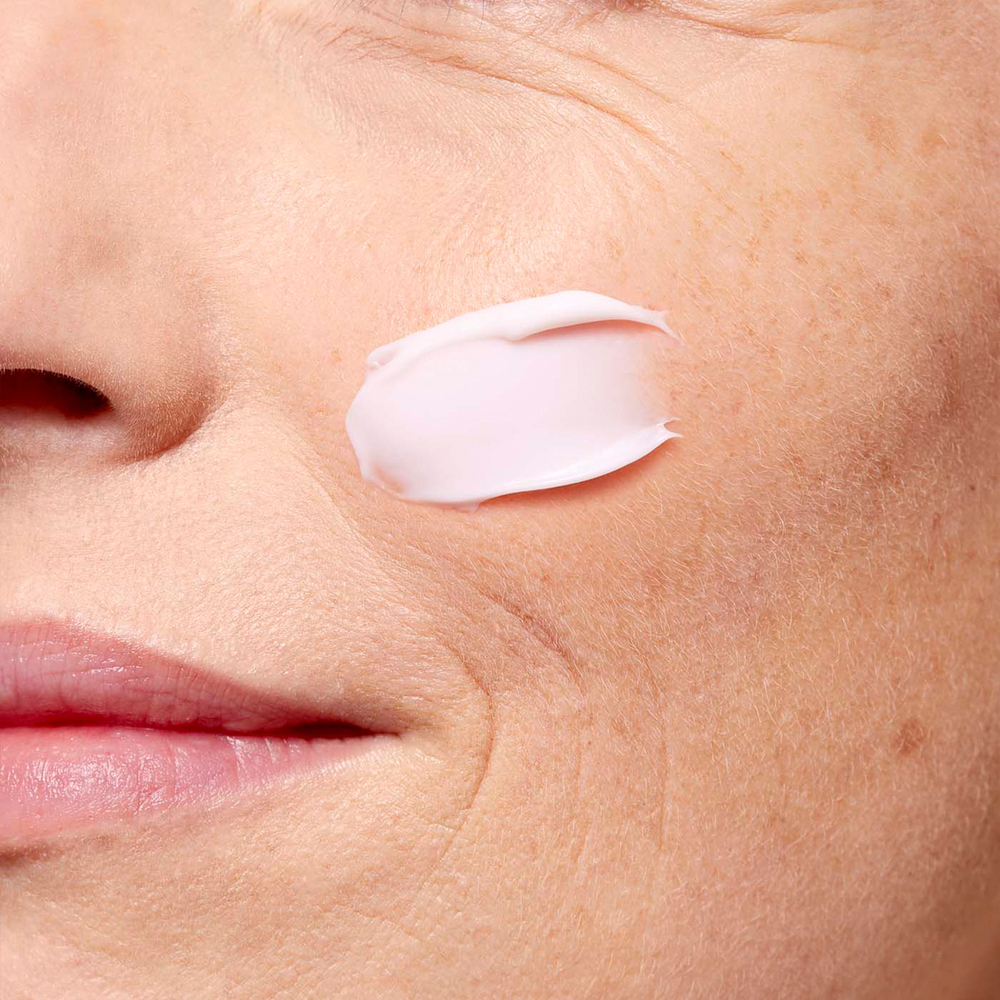 Крем дневной восстанавливающий с эффектом лифтинга для любого типа кожи Multi-Intensive купить в VISAGEHALL