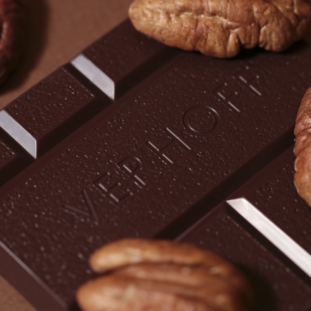 Шоколад горький Пекан 66% купить в VISAGEHALL