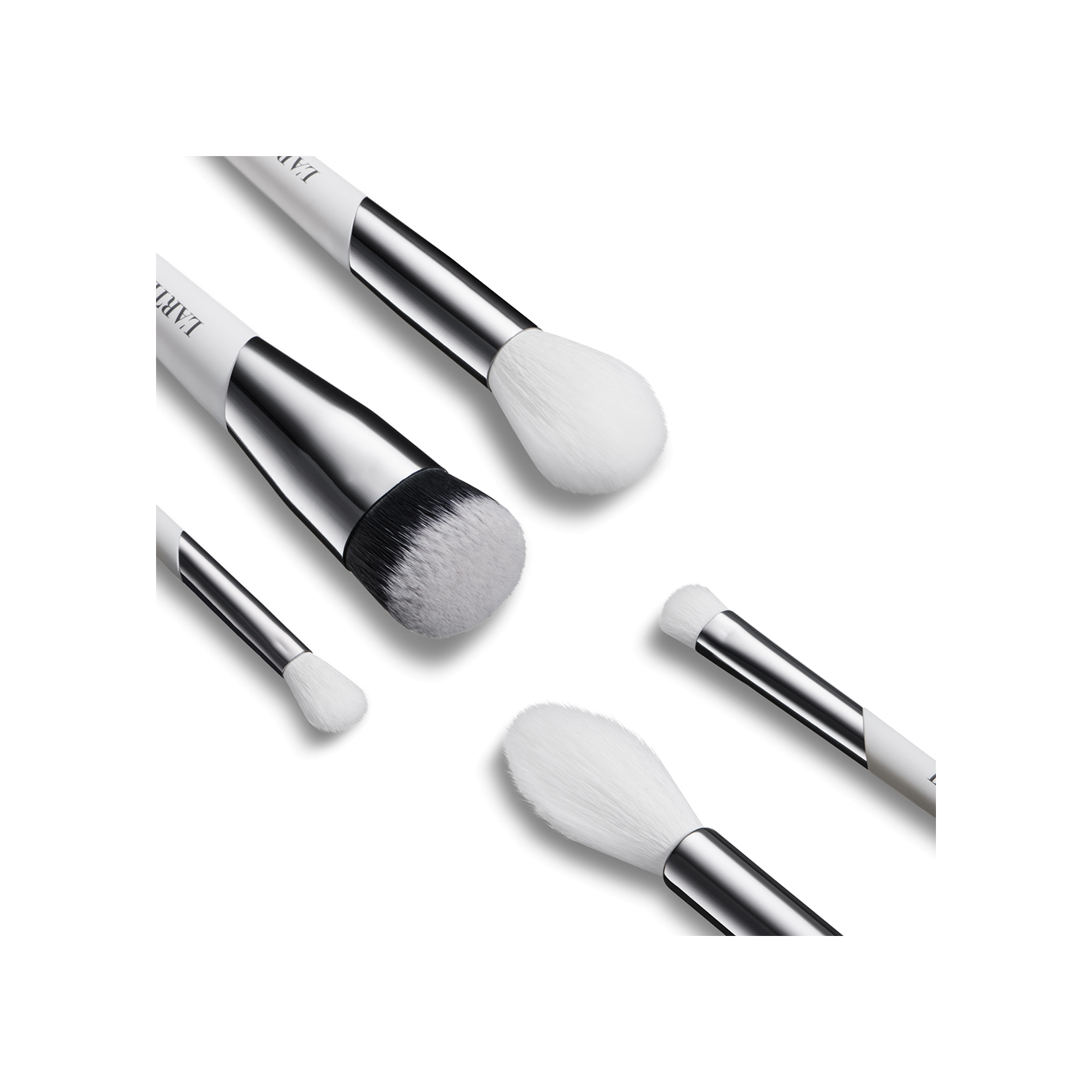 Кисть скошенная для тонального средства и кремовых текстур 10FB купить в VISAGEHALL