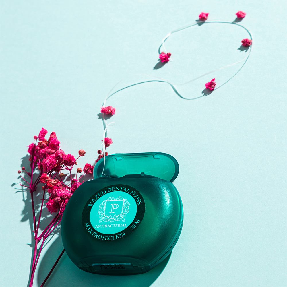 Флосс межзубный с хлоргексидином Antibacterial купить в VISAGEHALL